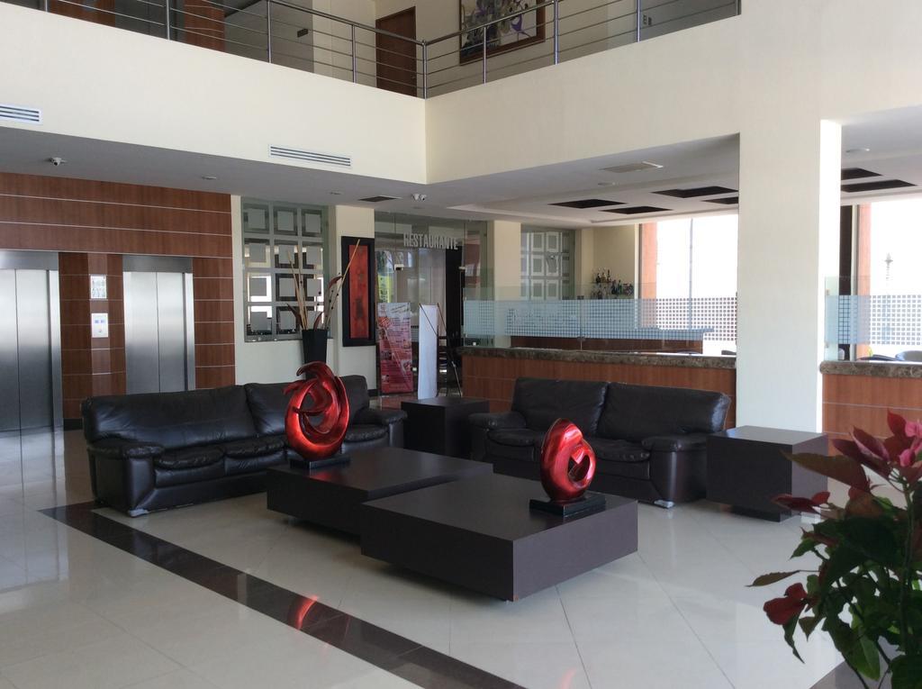 Hotel Soleil Business Class Celaya ภายนอก รูปภาพ