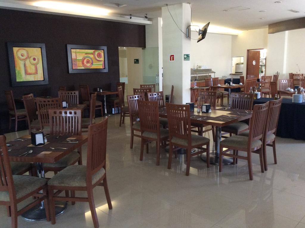 Hotel Soleil Business Class Celaya ภายนอก รูปภาพ