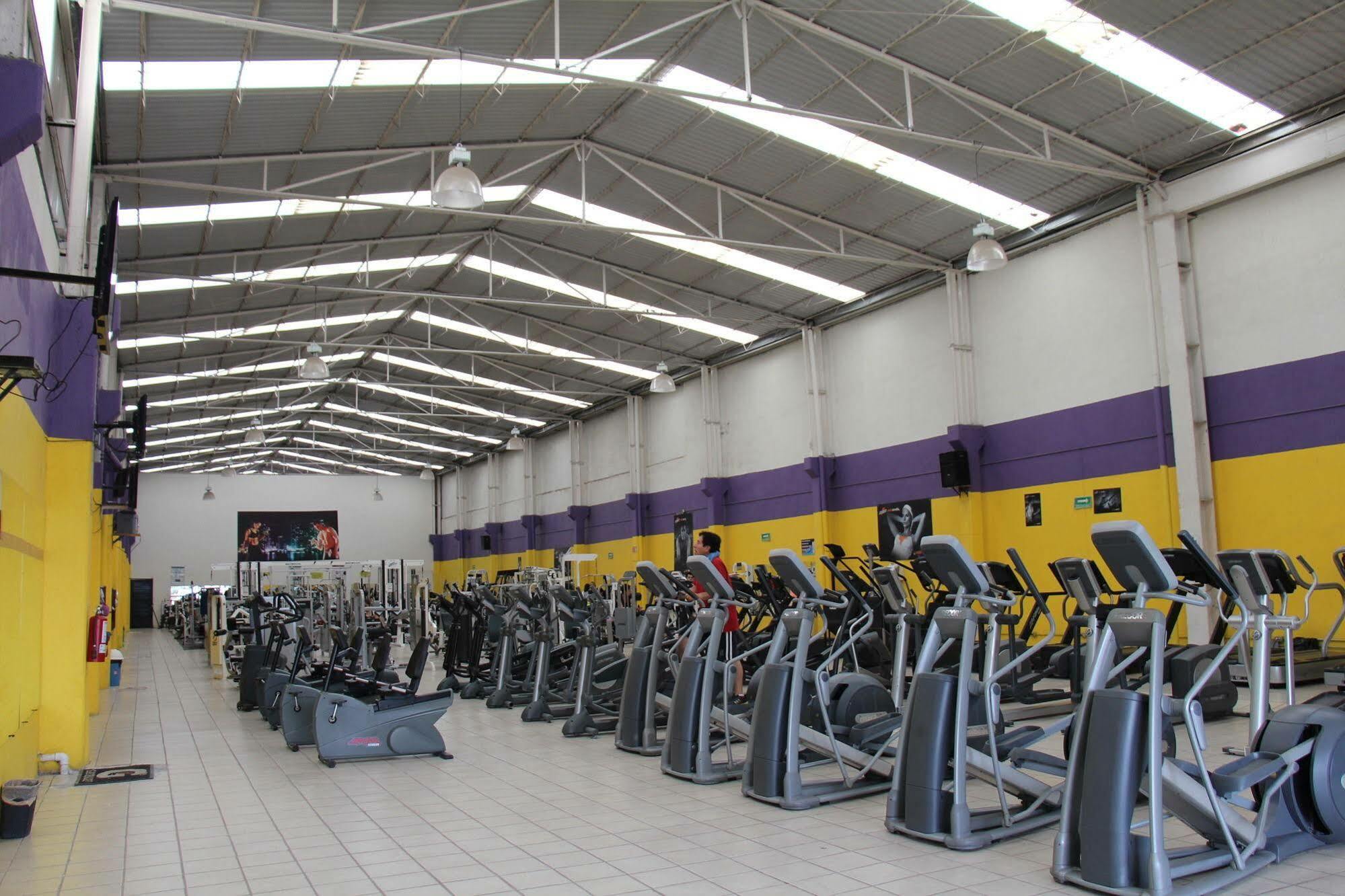 Hotel Soleil Business Class Celaya ภายนอก รูปภาพ